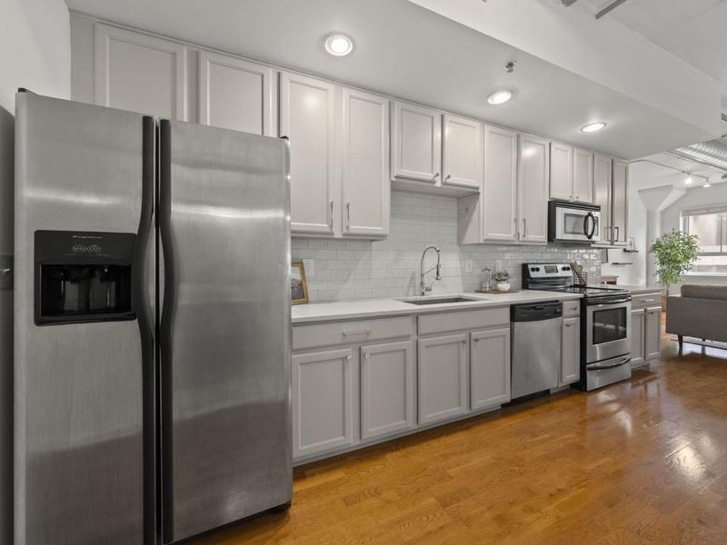 221 N Front Street, Unit 202, Columbus, OH 43215 Photo 6