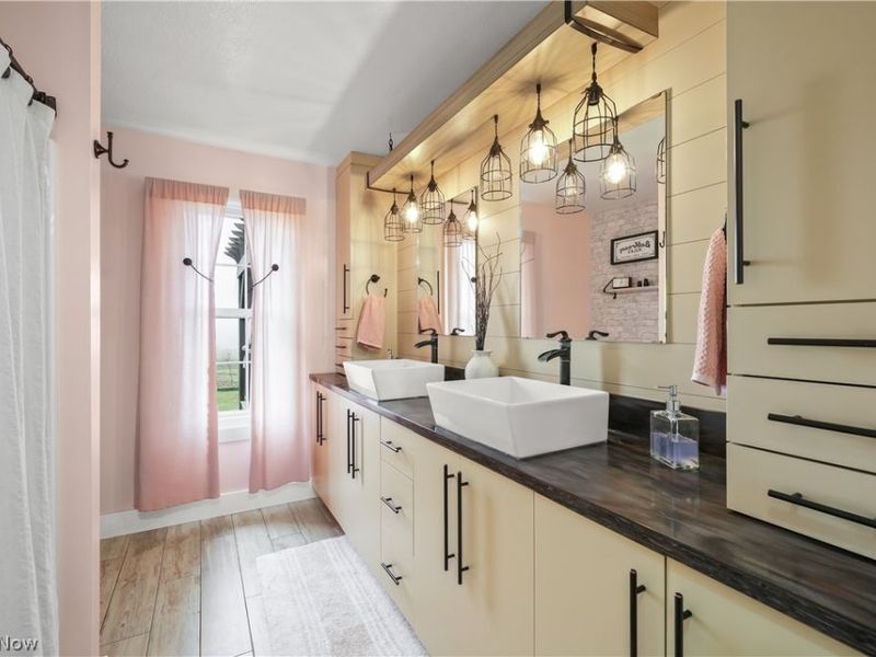 9561 Creaser Road, North Bloomfield, OH 44450 Photo 11