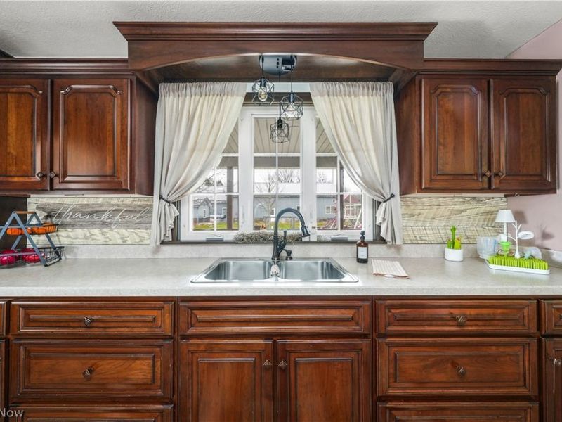 9561 Creaser Road, North Bloomfield, OH 44450 Photo 4