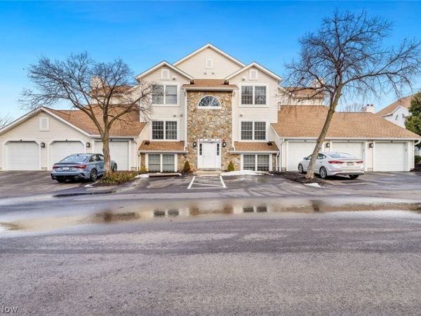 28260 Detroit Road, Unit A1, Westlake, OH 44145