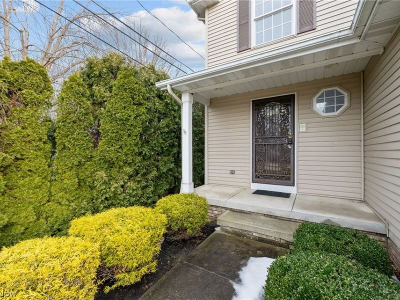 29008 Uxbridge Drive, Willowick, OH 44095 Photo 4