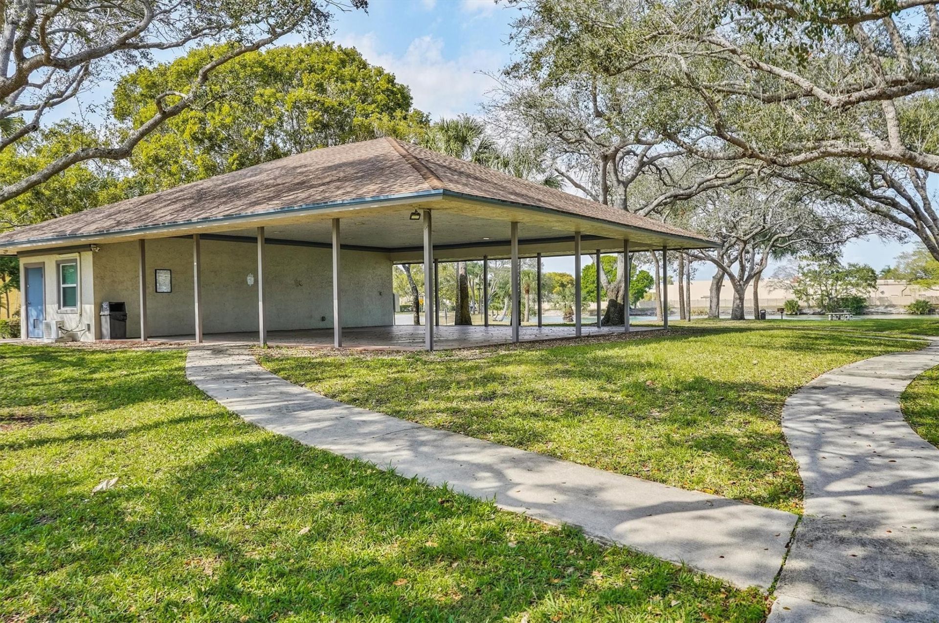 26 Dogwood Cir, Boynton Beach, FL 33436 Photo