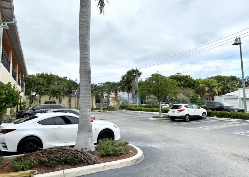 325 NE 2nd Avenue, Unit 101, Delray Beach, FL 33444 Photo