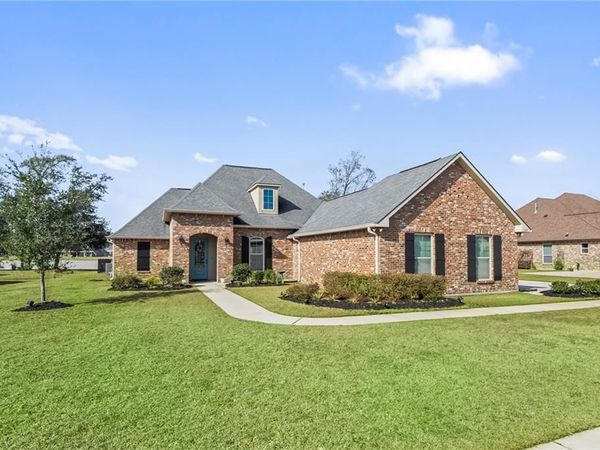 266 SAW GRASS Loop, Covington, LA 70435