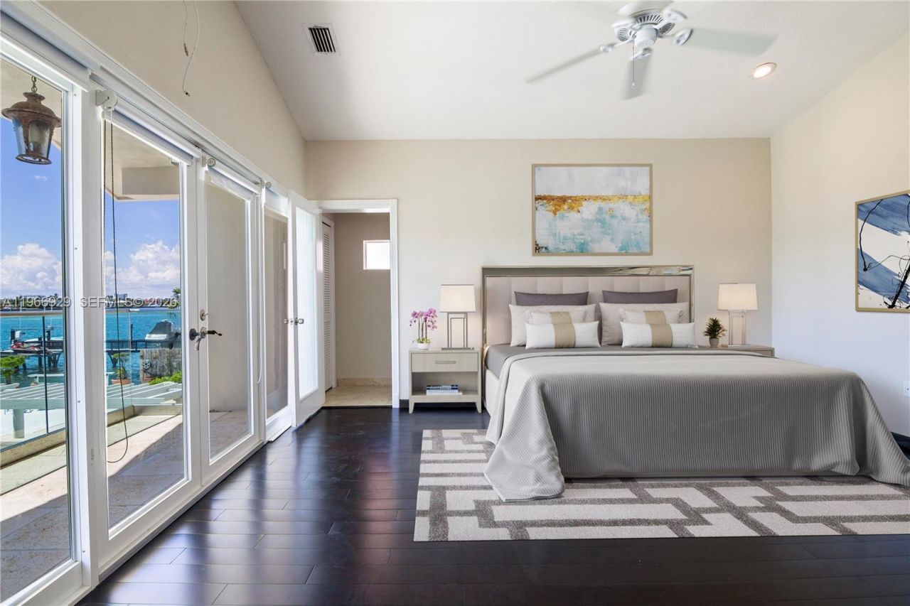 1400 Stillwater Dr, Miami Beach, FL 33141 Photo