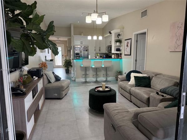 1312 SW 135th Pl, Miami, FL 33184