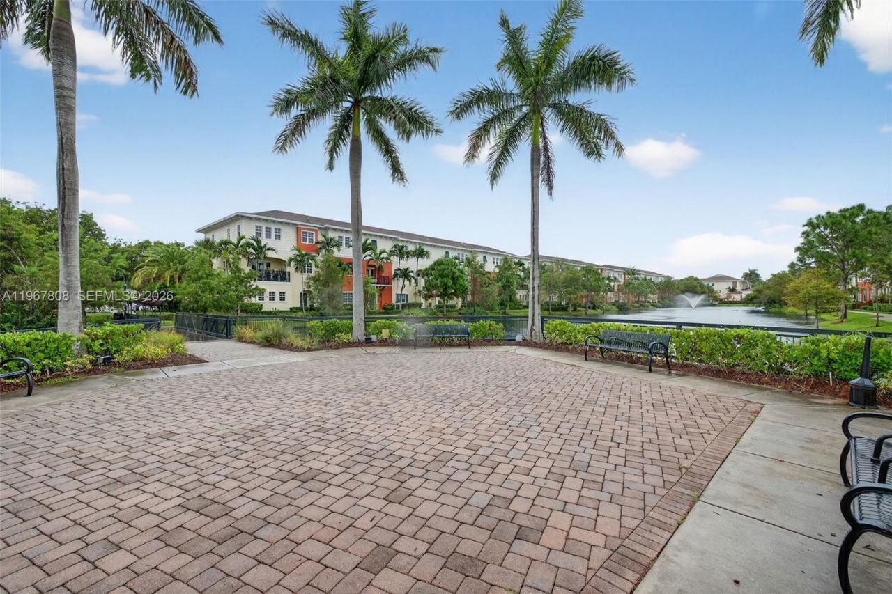 704 SW 1st Ave, Pompano Beach, FL 33060 Photo