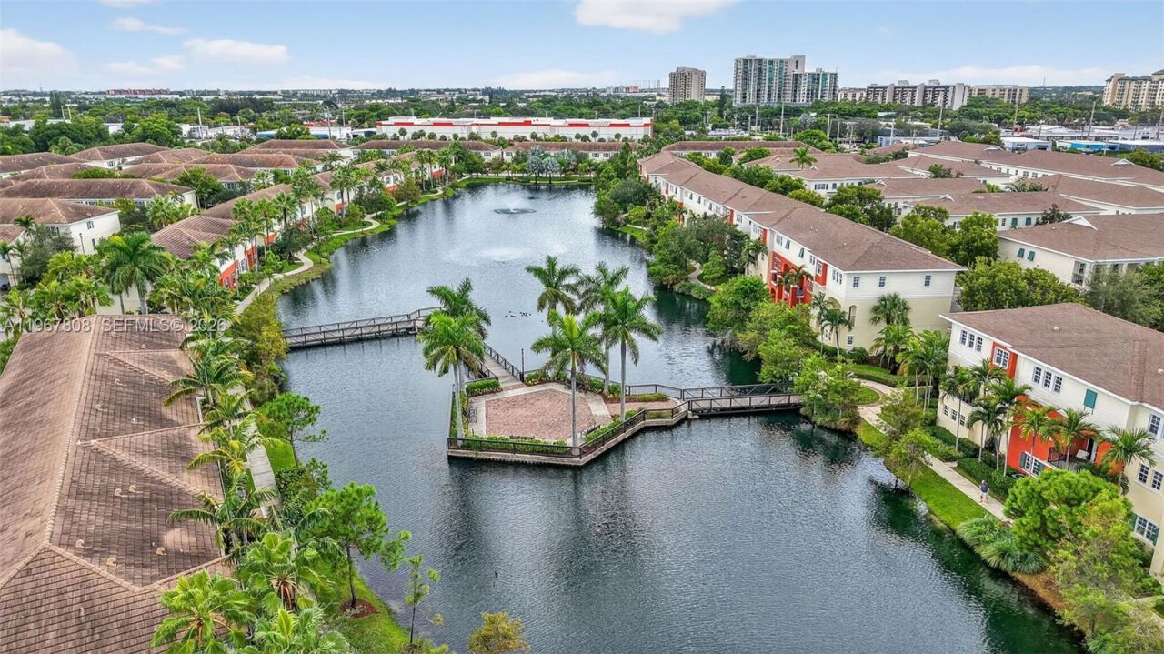 704 SW 1st Ave, Pompano Beach, FL 33060 Photo