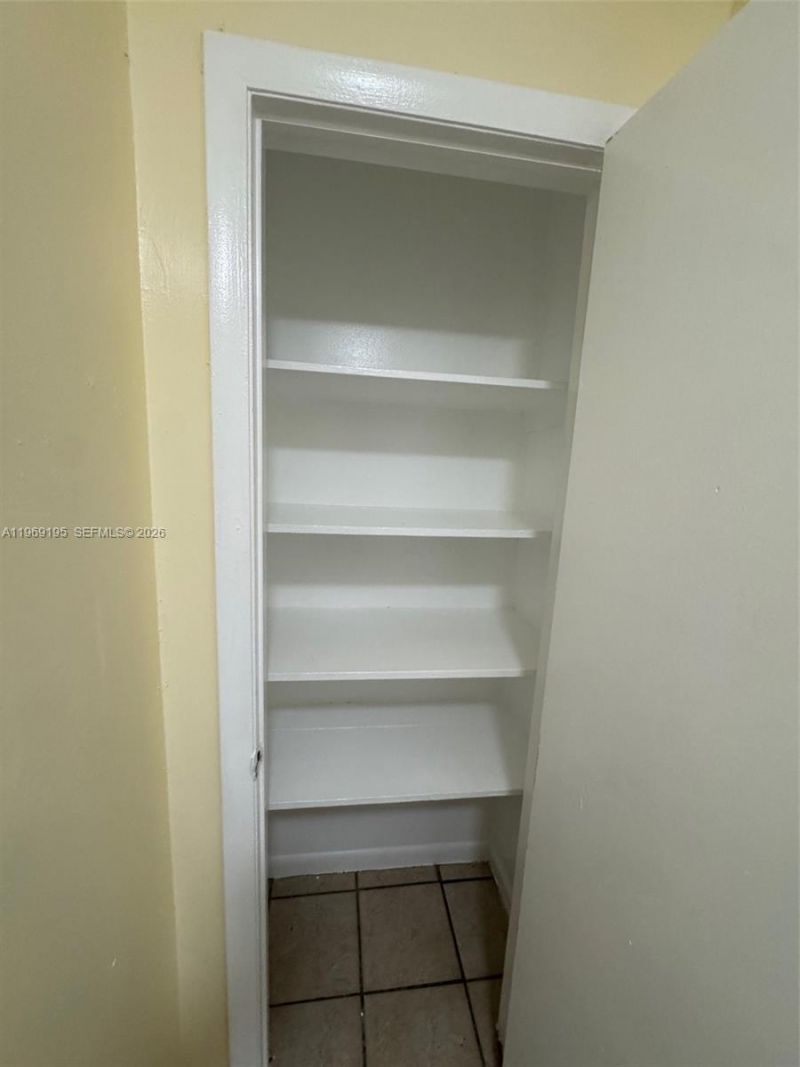 927 S Pine St, Lake Worth, FL 33460 Photo