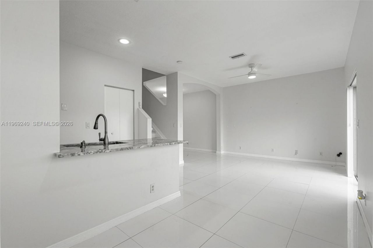 4722 Lago Vista Dr, Coconut Creek, FL 33073 Photo