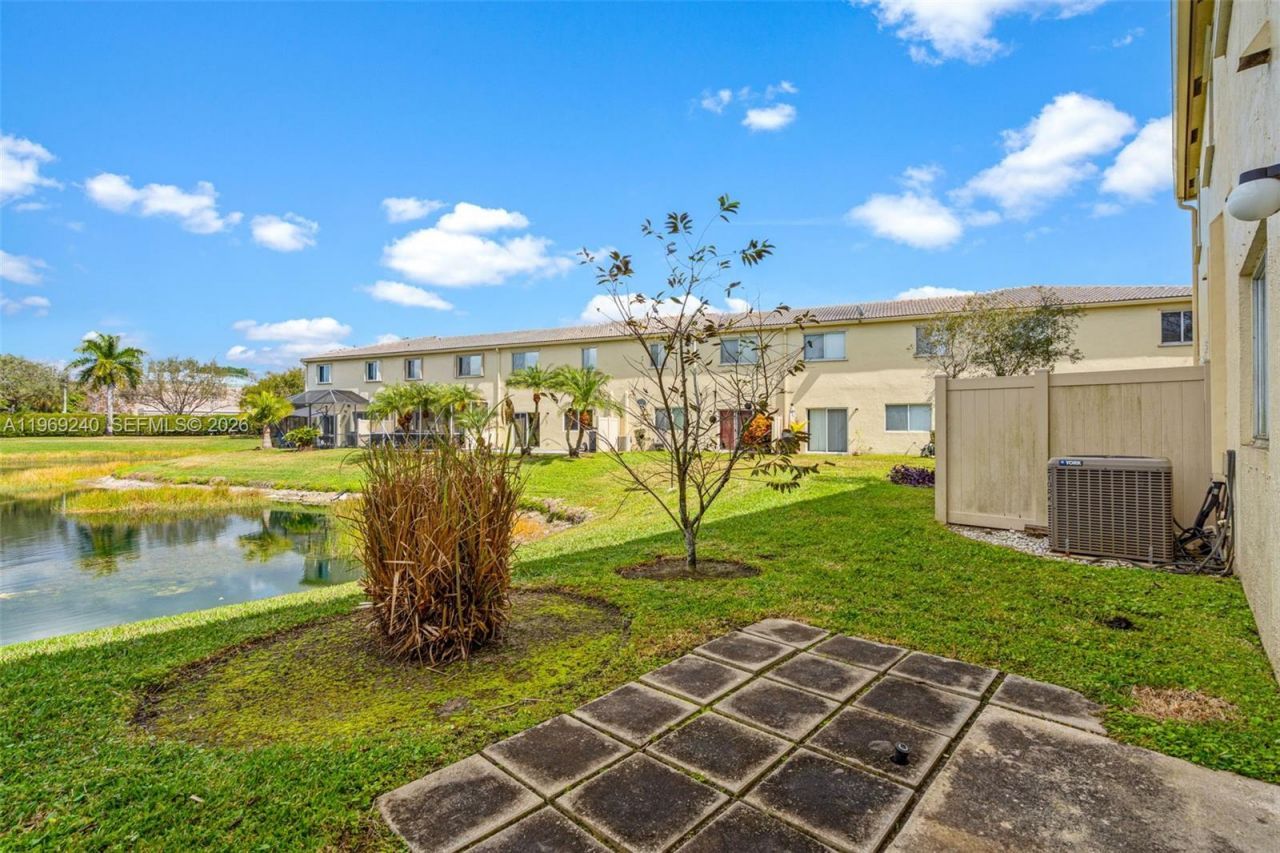 4722 Lago Vista Dr, Coconut Creek, FL 33073 Photo