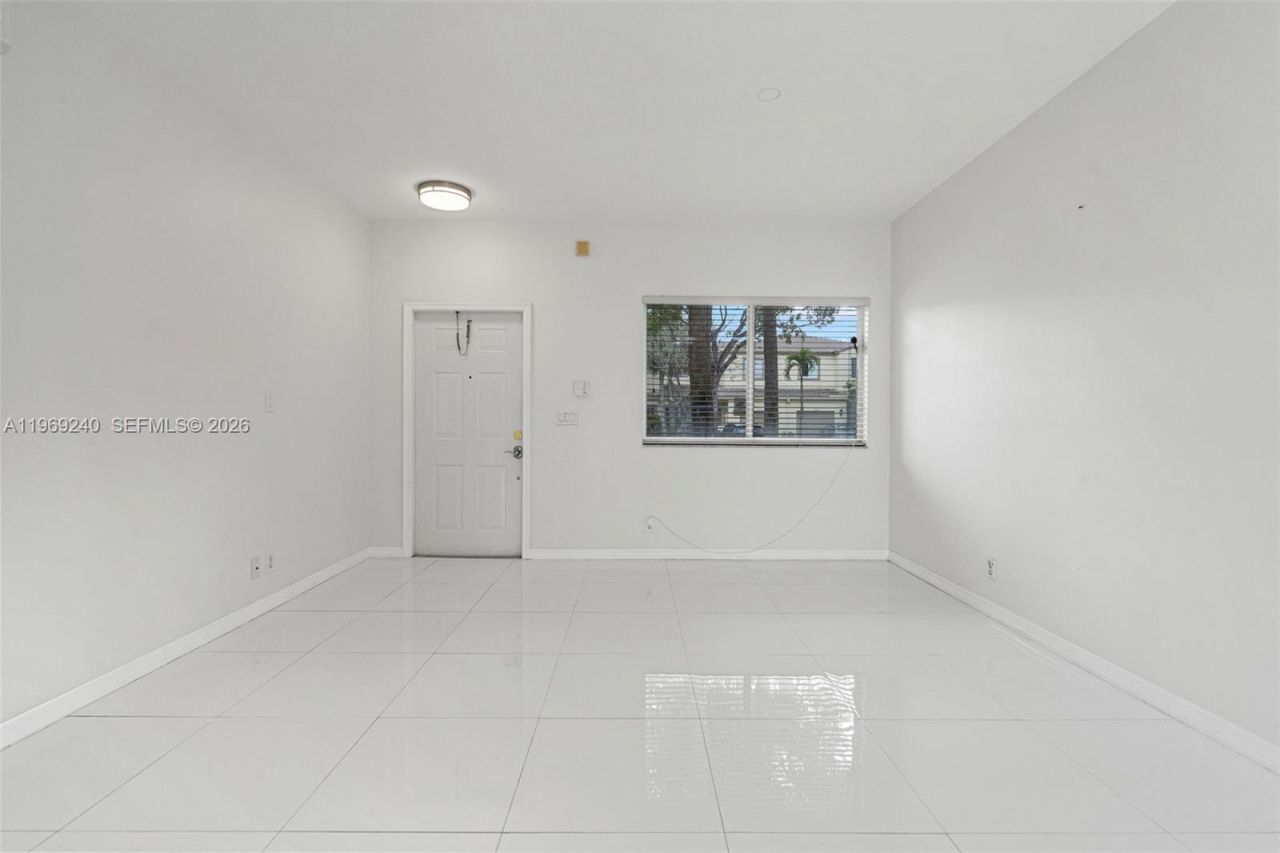 4722 Lago Vista Dr, Coconut Creek, FL 33073 Photo