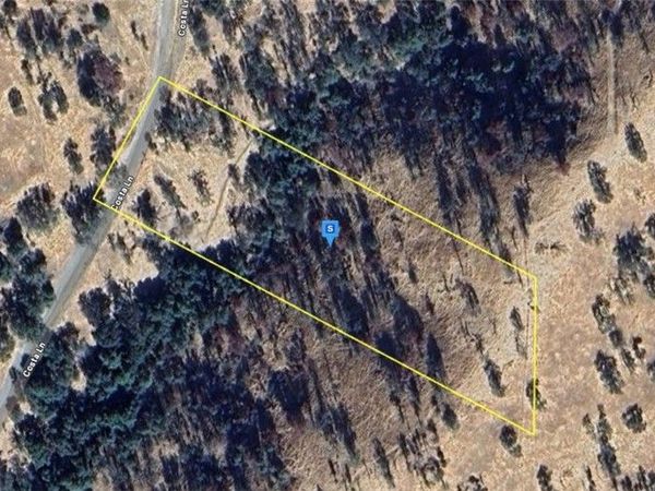 34625 Costa Lane, Squaw Valley, CA 93675