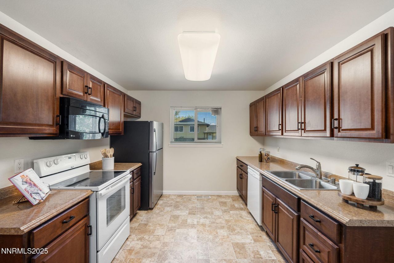 3264 Barbara Circle, Reno, NV 89503 Photo