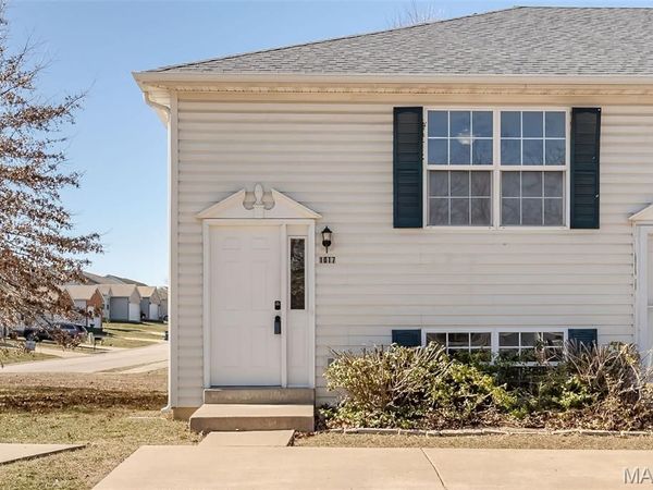 1017 Arlington Court, Warrenton, MO 63383