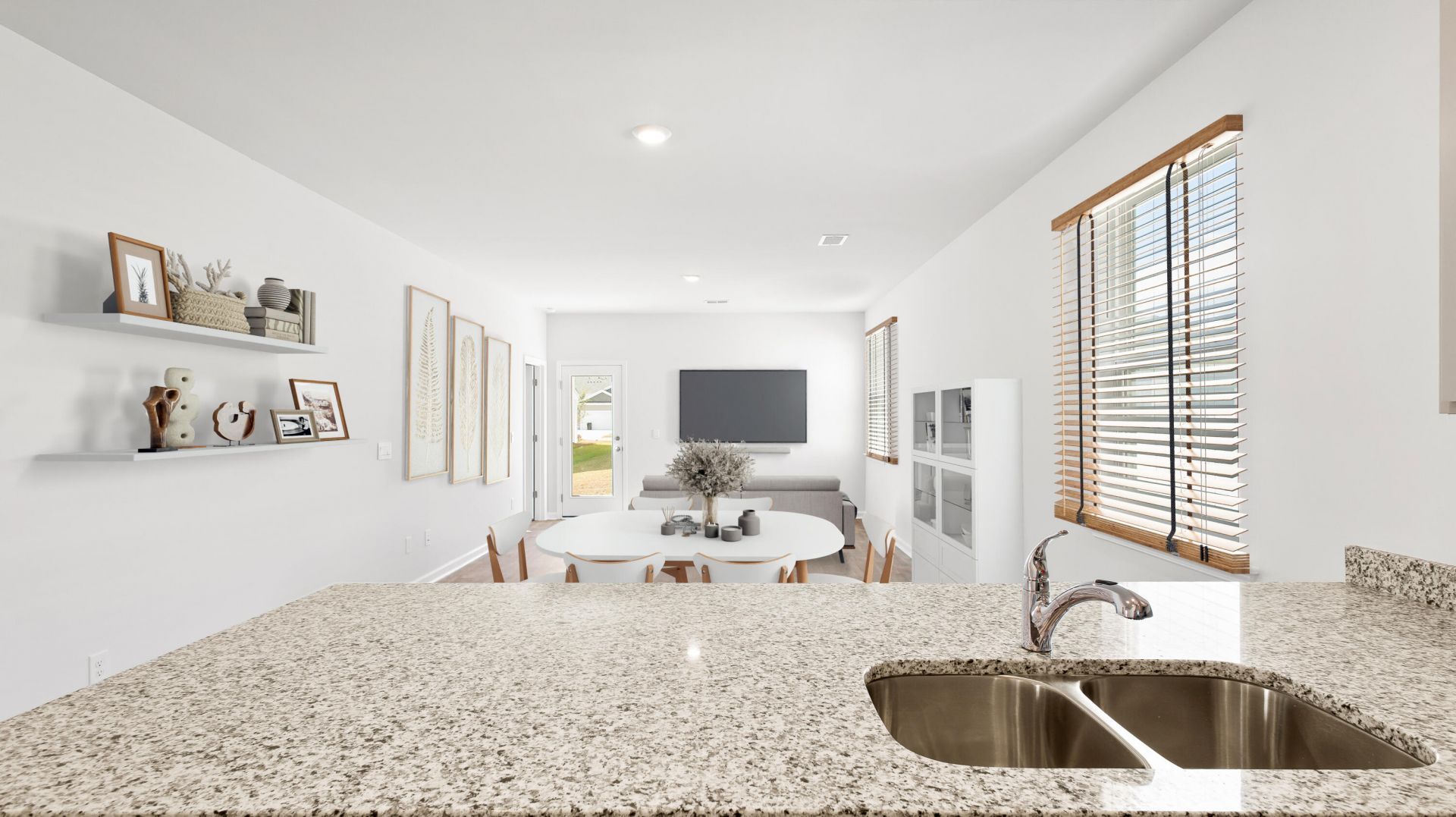 712 Striped Bass Court Photo 4