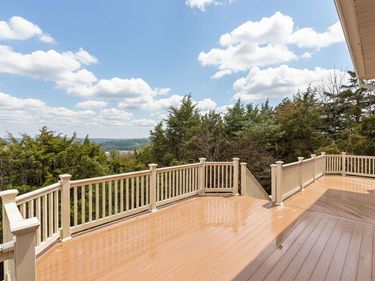 3 WALNUT VALLEY LN, WEYERS CAVE, VA 24486