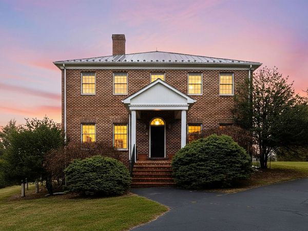 3 WALNUT VALLEY LN, WEYERS CAVE, VA 24486