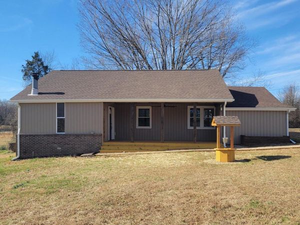 1711 Haire Rd, Dandridge, TN 37725