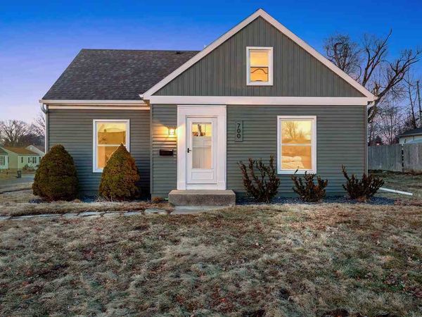 700 Memorial Dr. SE, Cedar Rapids, IA 52403