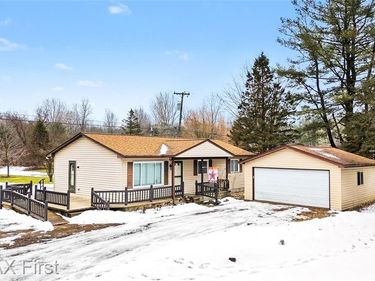 765 S Bartlett Road, St. Clair, MI 48079