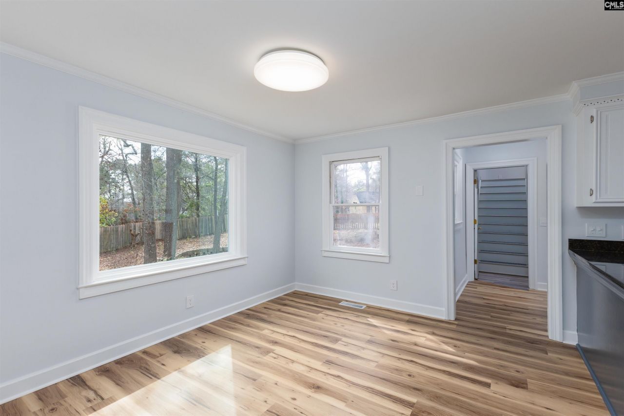 200 Timbercreek Court  Photo 14