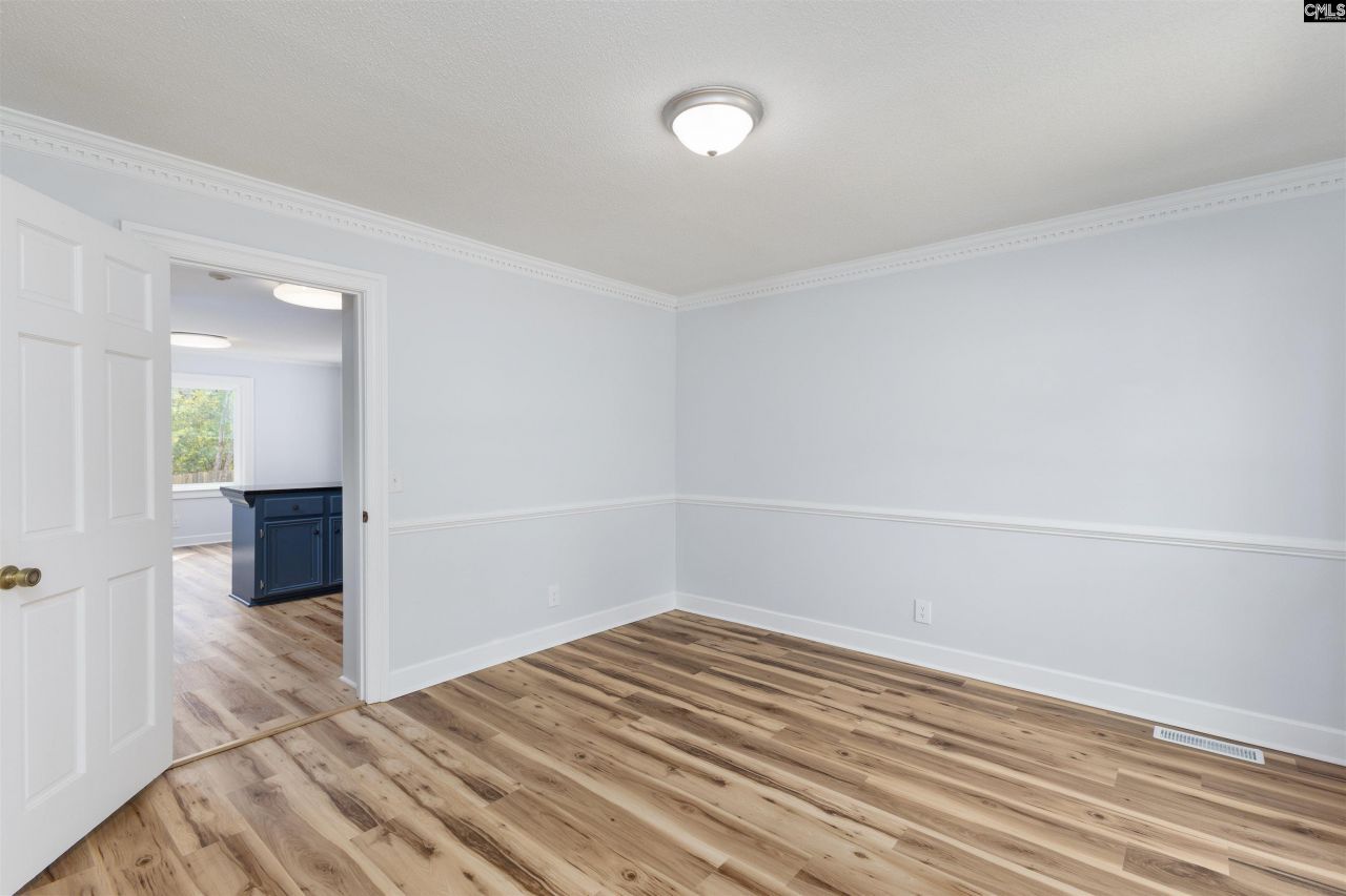 200 Timbercreek Court Photo 8