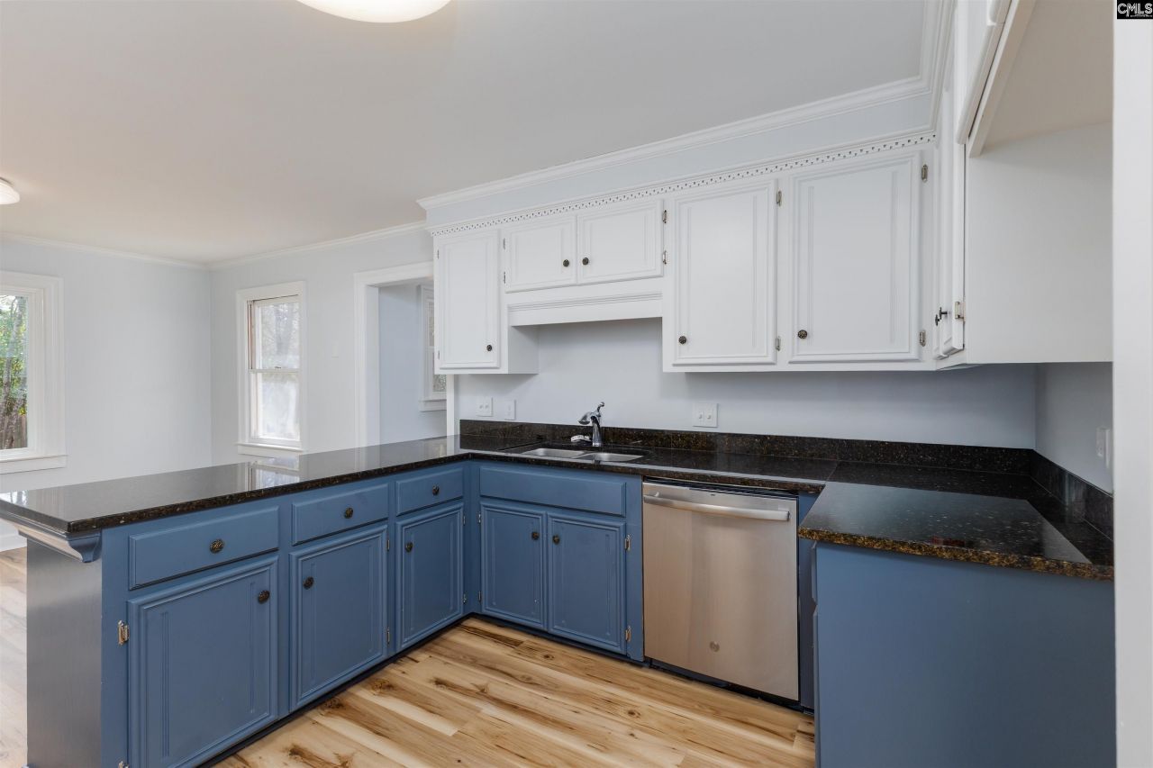 200 Timbercreek Court Photo 9