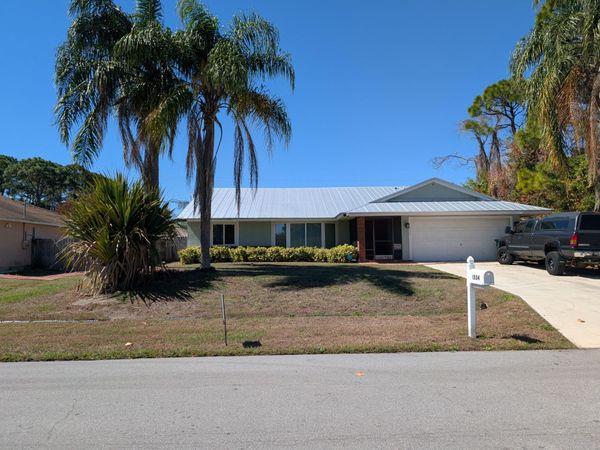 1534 SE Sutton Street, Port St. Lucie, FL 34953