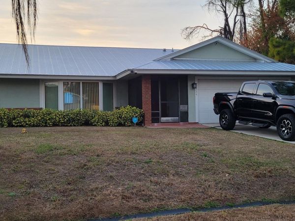 1534 SE Sutton Street, Port Saint Lucie, FL 34953