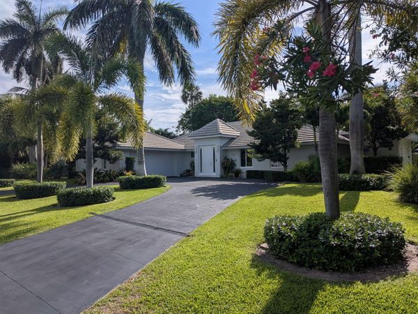 1386 S Atlantic Drive, Lantana, FL 33462