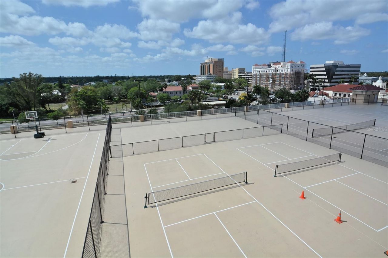 1016 10th Avenue W, Bradenton, FL 34205 Photo