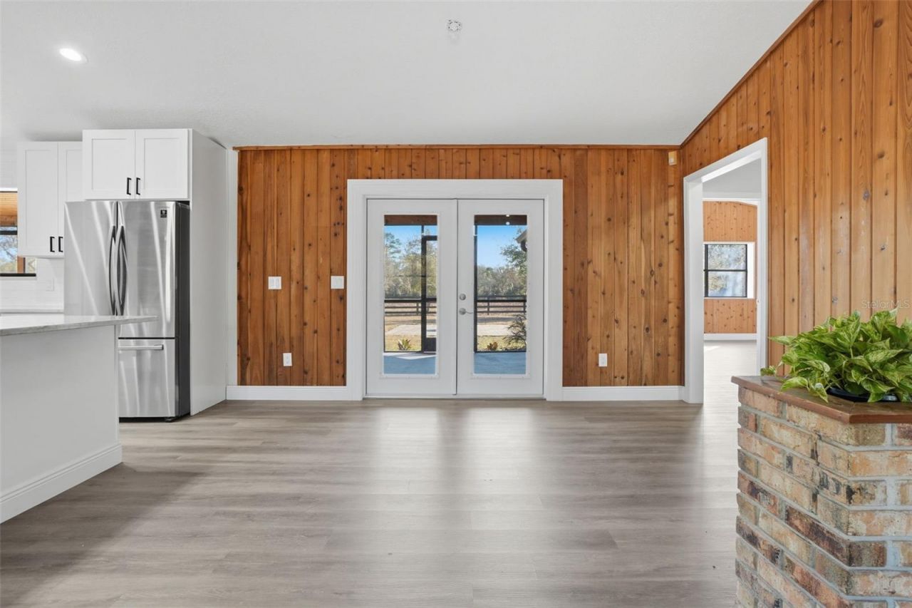 370 Sand Pine Place, Geneva, FL 32732 Photo