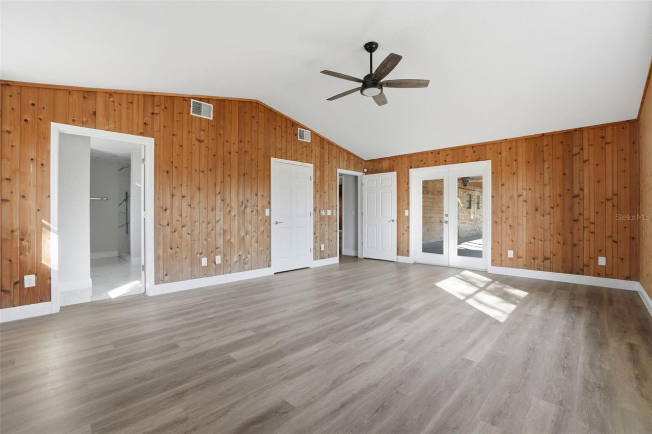 370 Sand Pine Place, Geneva, FL 32732 Photo