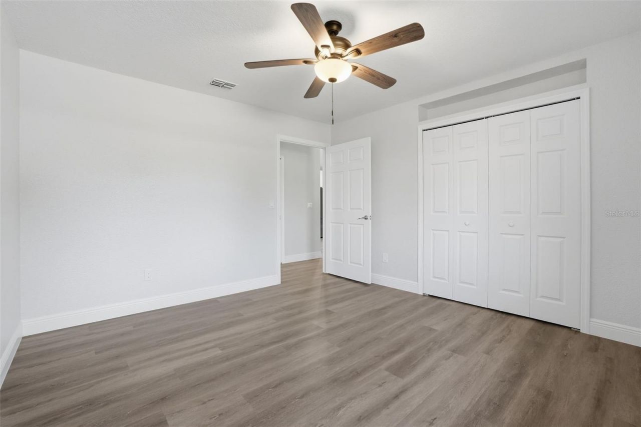 370 Sand Pine Place, Geneva, FL 32732 Photo