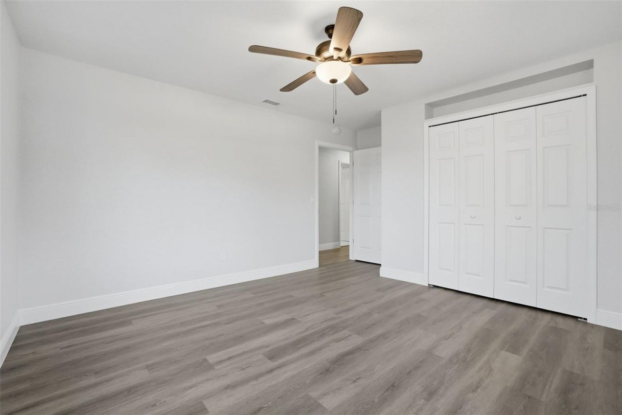 370 Sand Pine Place, Geneva, FL 32732 Photo