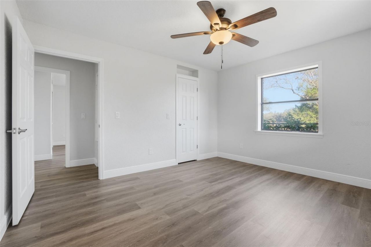 370 Sand Pine Place, Geneva, FL 32732 Photo