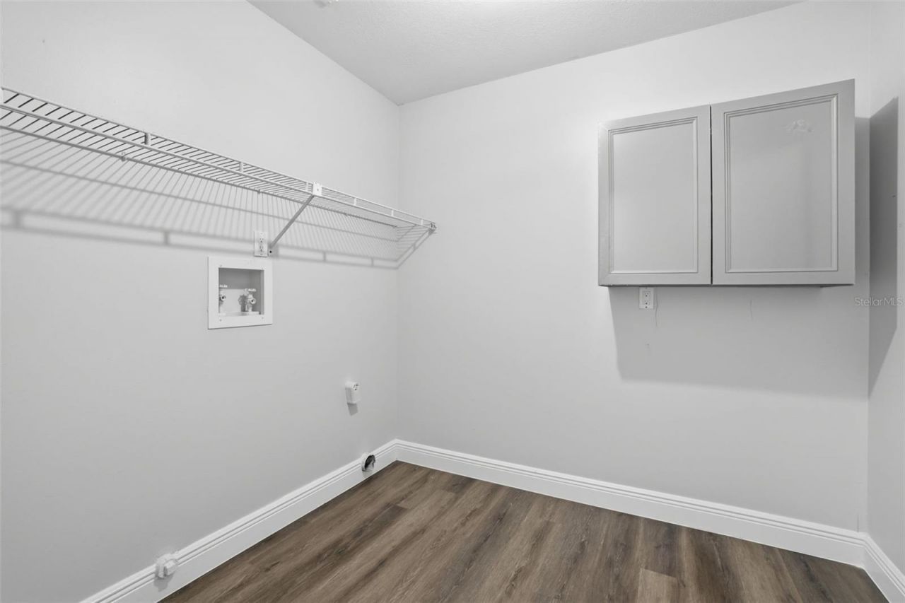 370 Sand Pine Place, Geneva, FL 32732 Photo