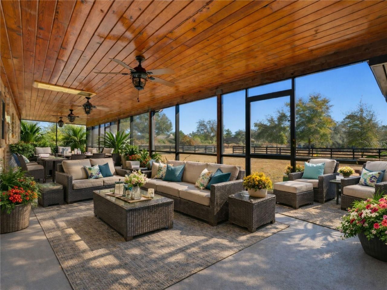 370 Sand Pine Place, Geneva, FL 32732 Photo