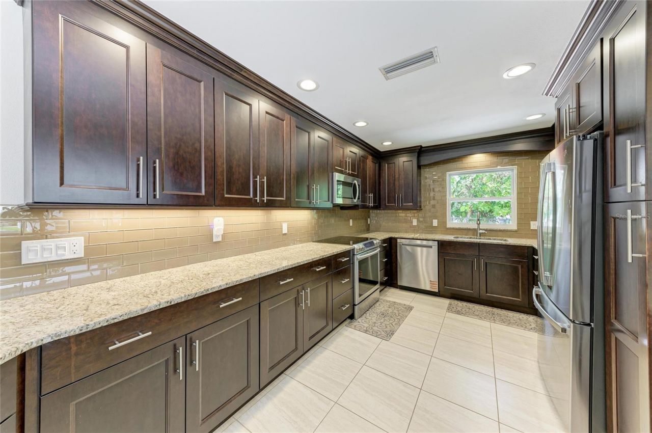 5507 Contento Drive, Sarasota, FL 34242 Photo