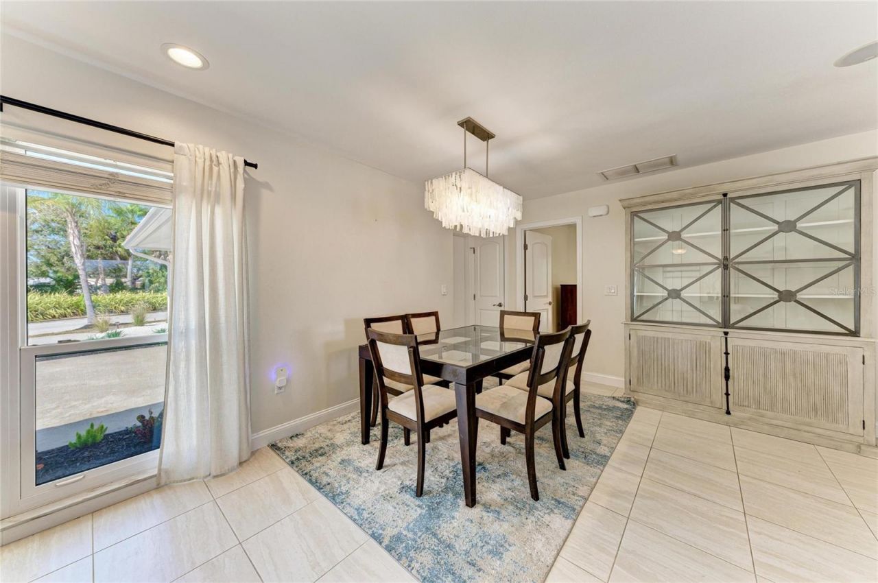 5507 Contento Drive, Sarasota, FL 34242 Photo