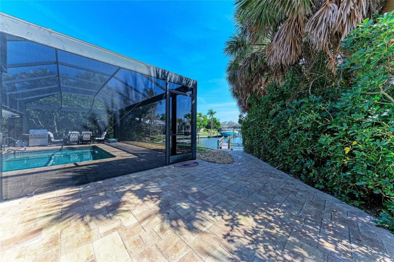 5507 Contento Drive, Sarasota, FL 34242 Photo