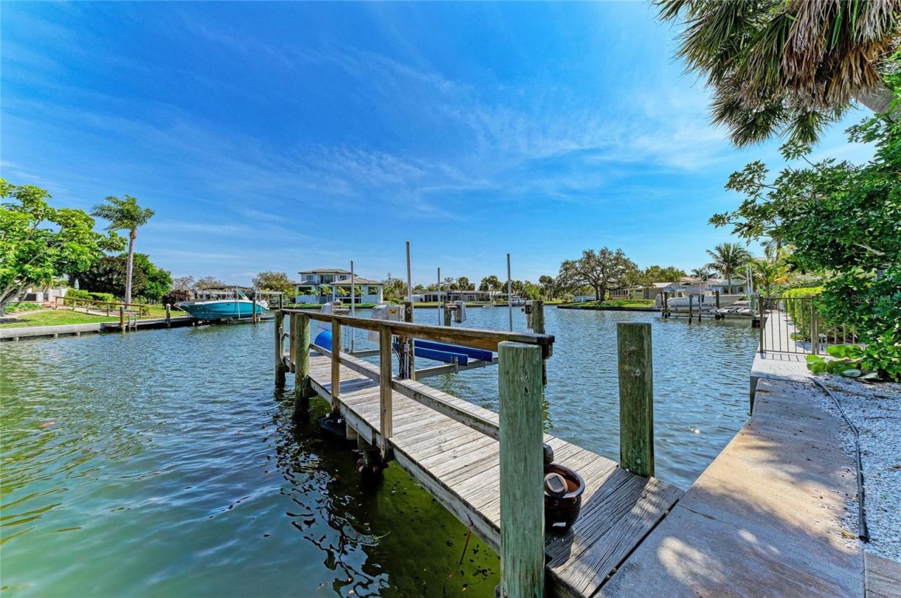 5507 Contento Drive, Sarasota, FL 34242 Photo