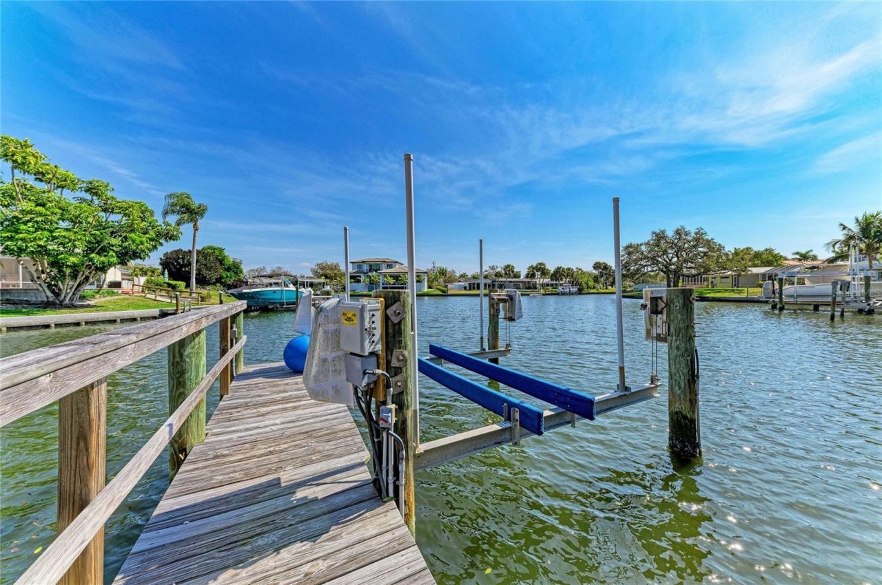 5507 Contento Drive, Sarasota, FL 34242 Photo