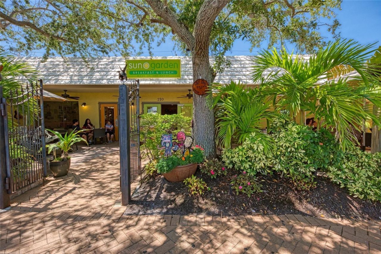 5507 Contento Drive, Sarasota, FL 34242 Photo