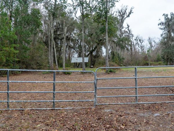 455 W RIVER Road, Palatka, FL 32177