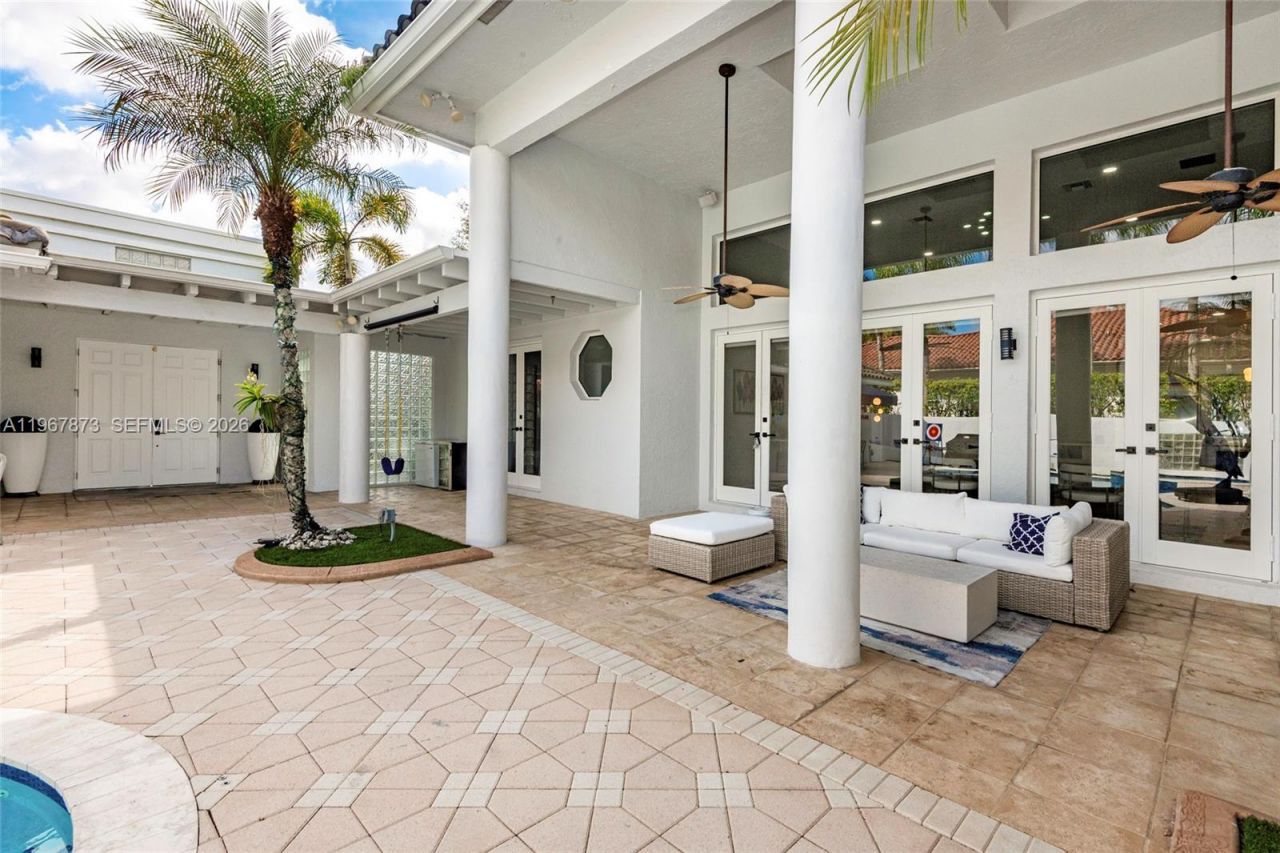 622 E Enclave Cir E , Pembroke Pines, FL 33027 Photo