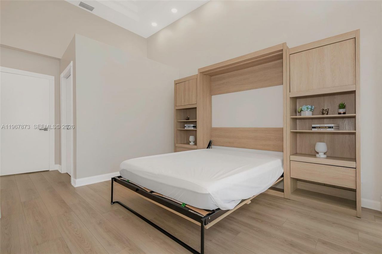 622 E Enclave Cir E , Pembroke Pines, FL 33027 Photo