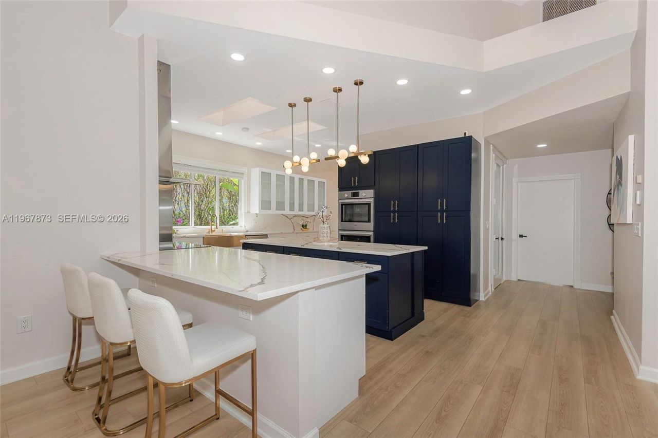 622 E Enclave Cir E , Pembroke Pines, FL 33027 Photo