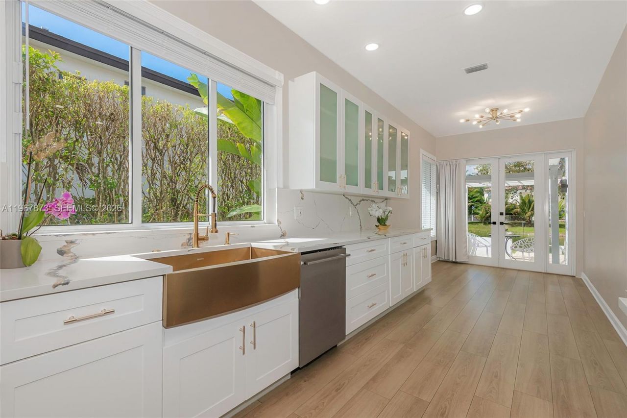 622 E Enclave Cir E , Pembroke Pines, FL 33027 Photo